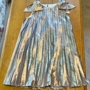 Girls shimmery gold Gymboree size 14 pleated dress with bows on the shoulders